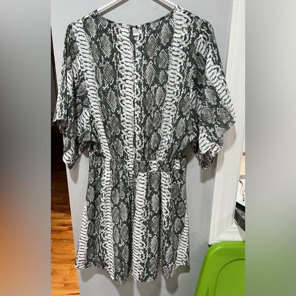 BuddyLove Connie Tie Front Mini Dress - Picture 3 of 5